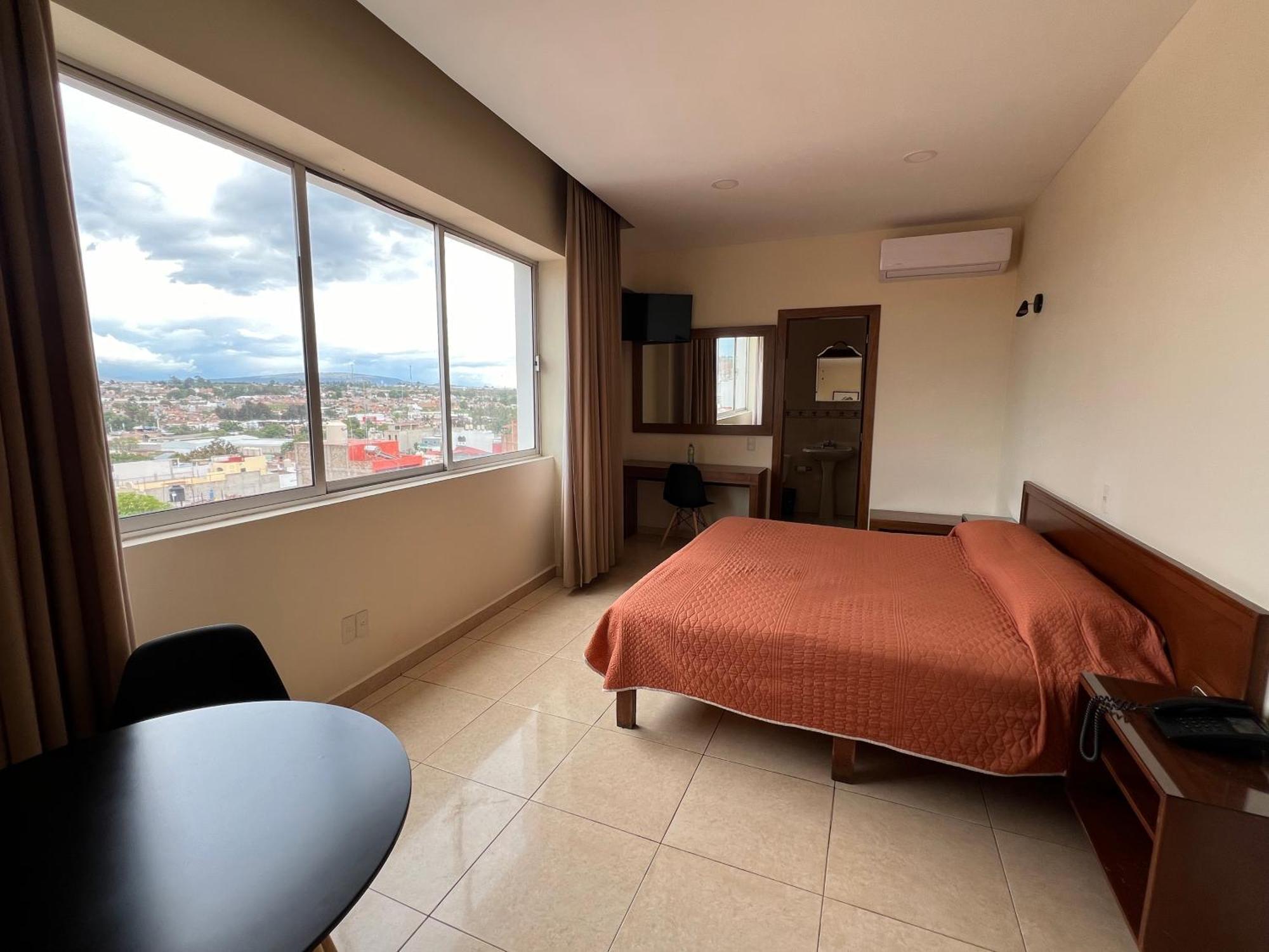 Hotel Fiesta Altena Tepatitlan Extérieur photo