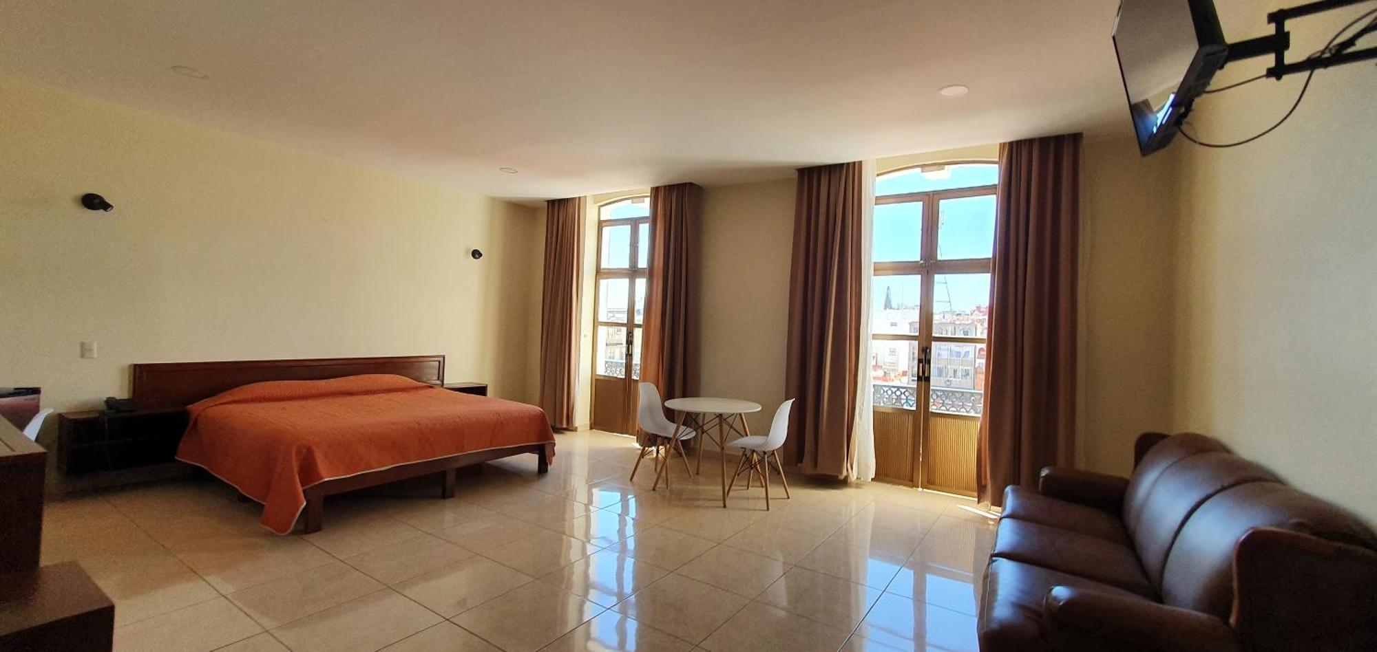 Hotel Fiesta Altena Tepatitlan Extérieur photo