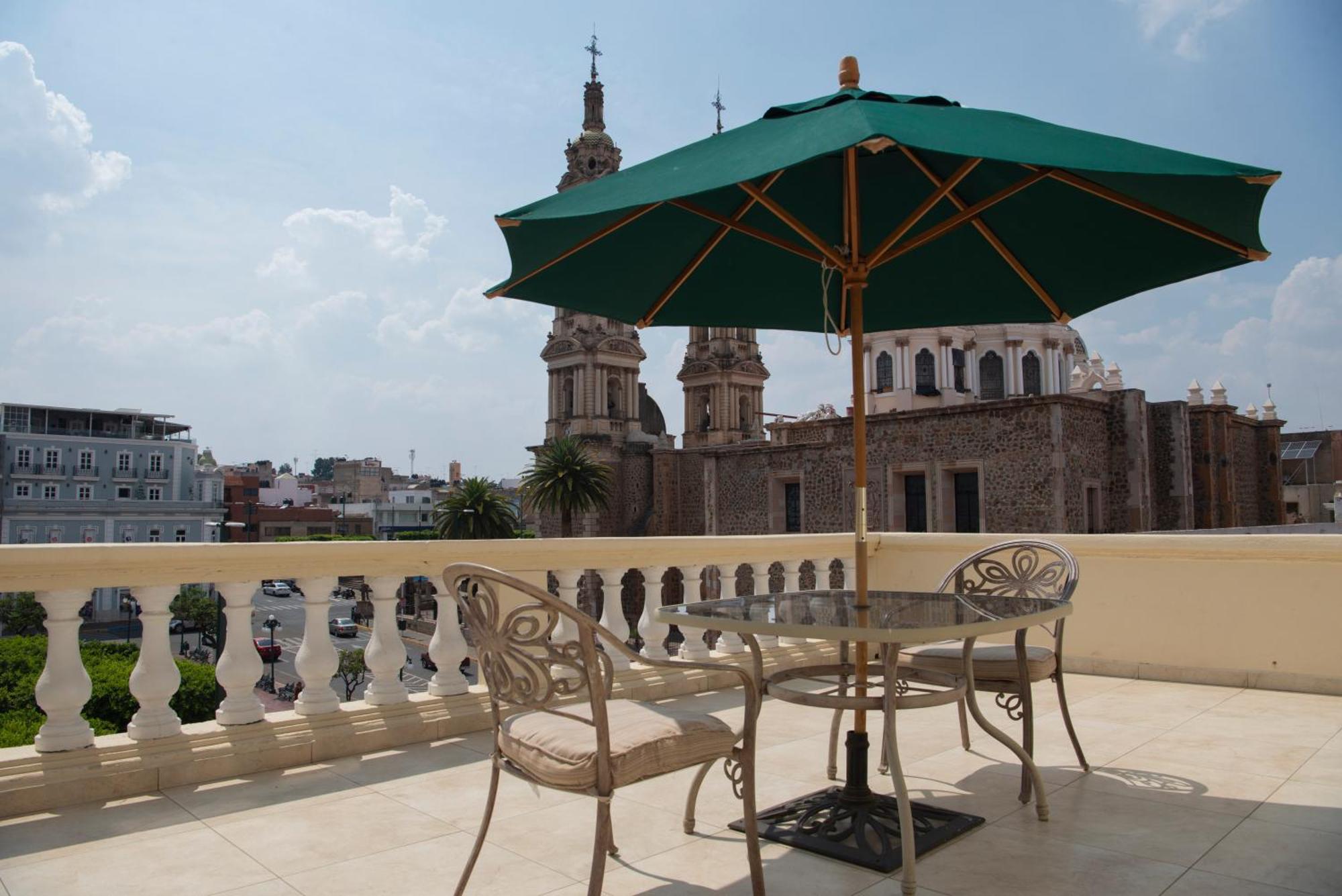 Hotel Fiesta Altena Tepatitlan Extérieur photo